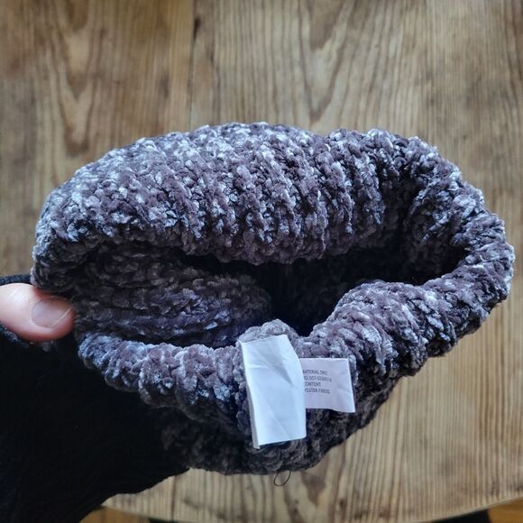 Gray Chenille Knit Beanie with Faux Fur Pom Pom - Picture 5 of 7